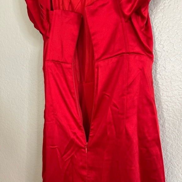 NWOT Exquisite Stunner Red Satin Off-The-Shoulder Bustier Maxi Dress - Picture 6 of 8
